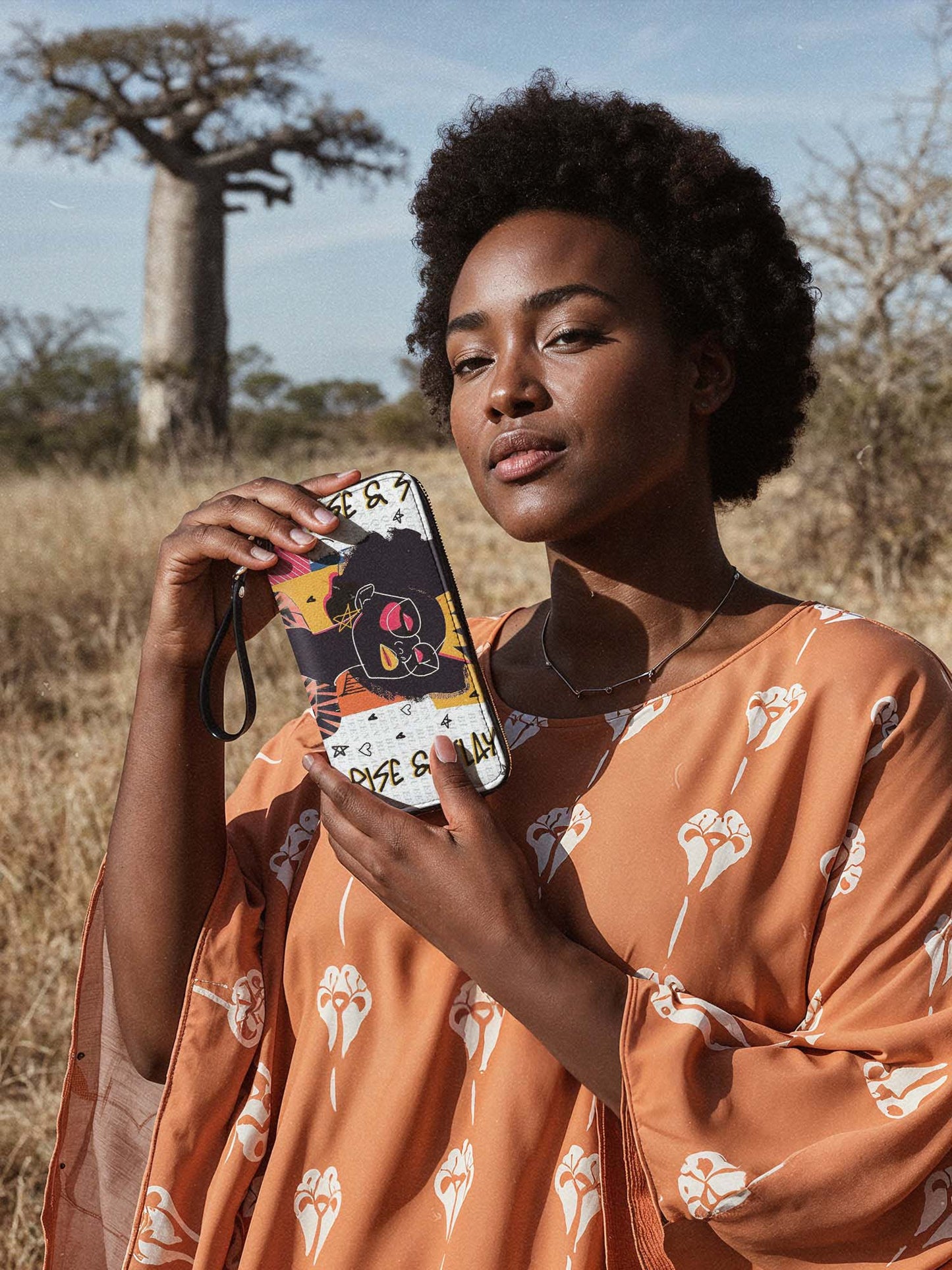 "Aina" Coconut White Wallet