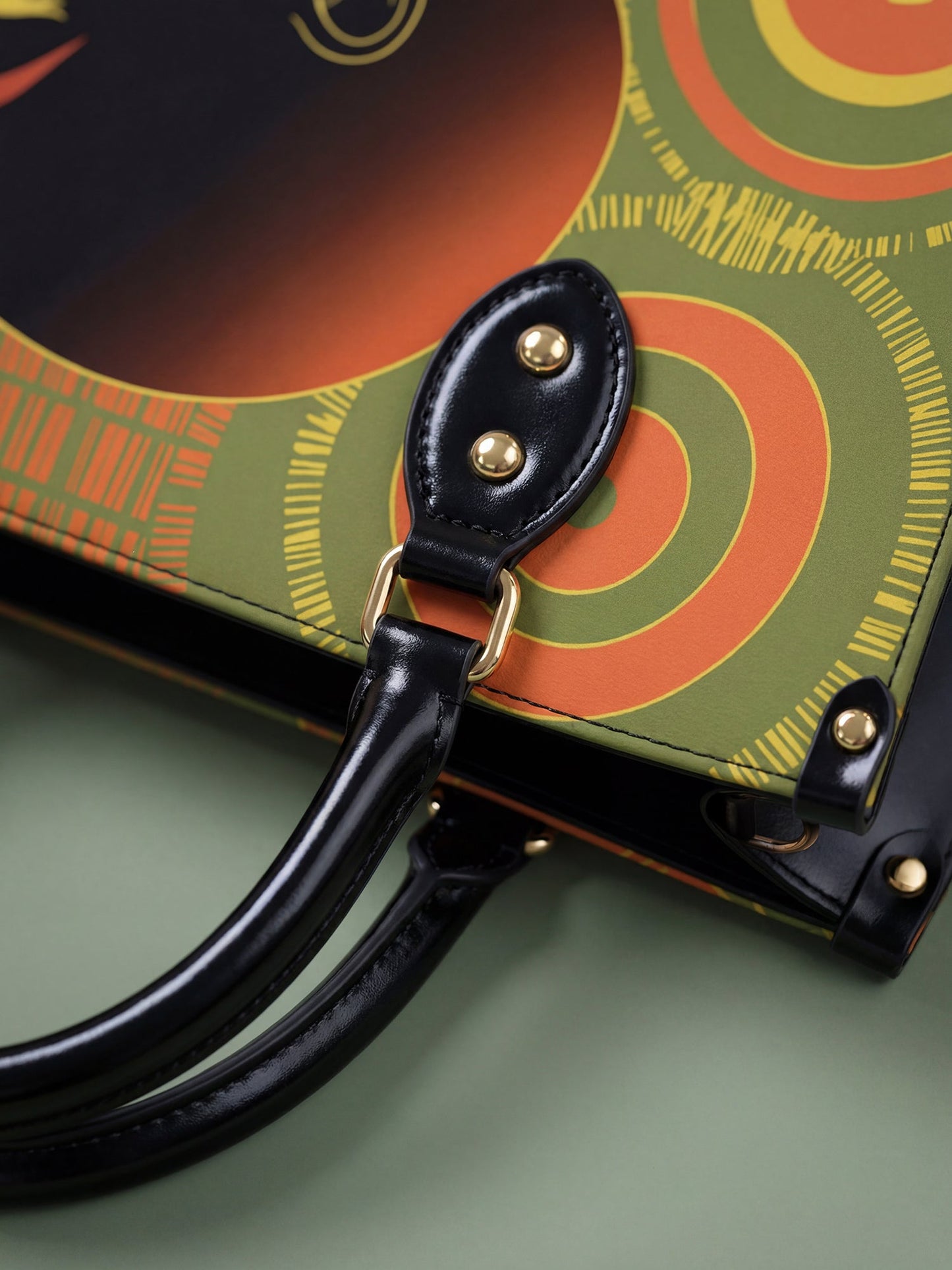 "Baldisa" Leather Handbag Deal