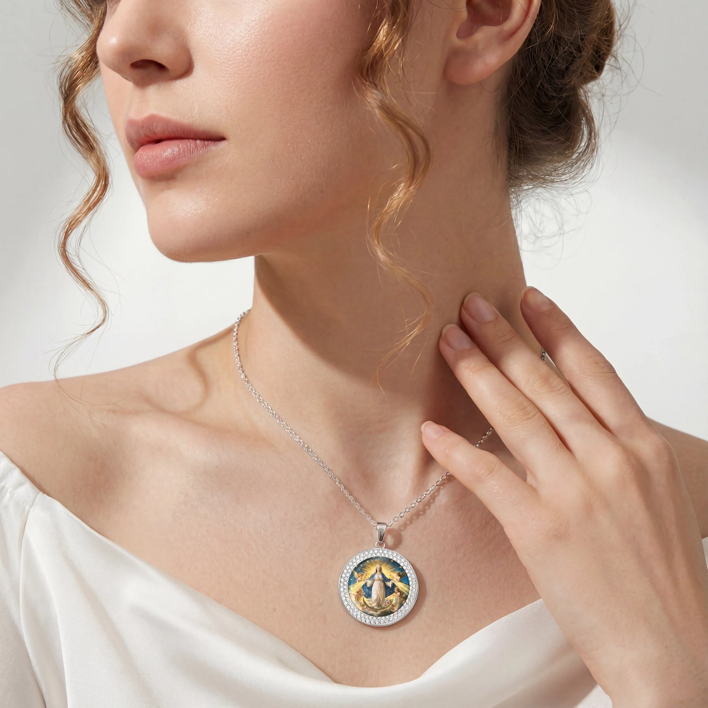  Necklace Heavenly Grace Medallion